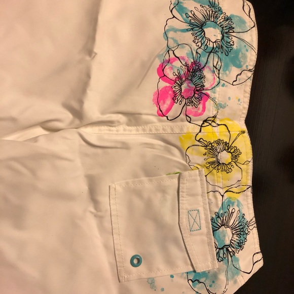 Short - Picture 5 of 7